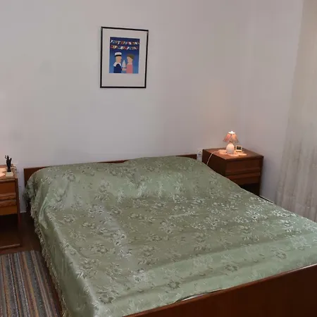 Car Apartament *